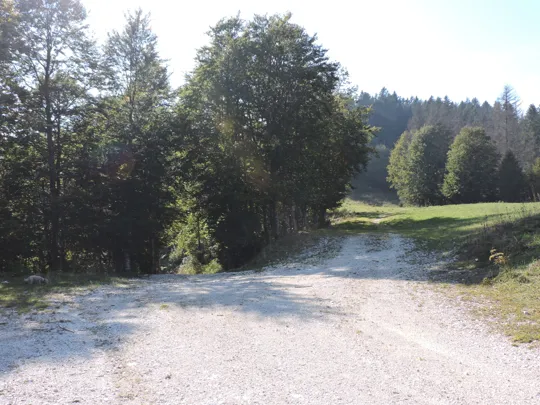 Incrocio di uscita dal monte Lempreche, si procede a sinistra