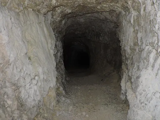 Monte Cimone - dentro il Caviojo