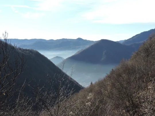Panorama della valle da un tornante