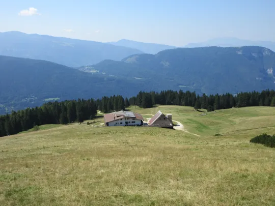 Vista verso il rifugio
