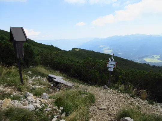 Proseguire a sinistra