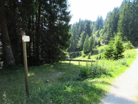 Si prosegue a sinistra