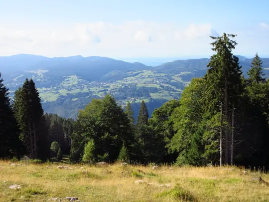 Panorama sui paesi e sui prati dell’Altopiano