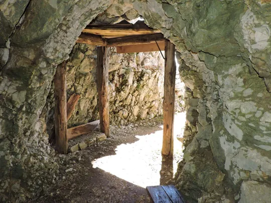 Monte Palon - ingresso galleria