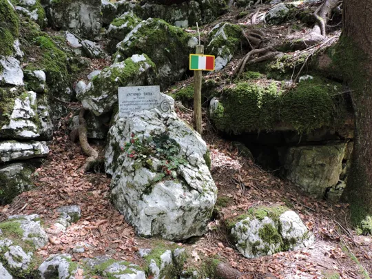Lapide di Antonio Rosa