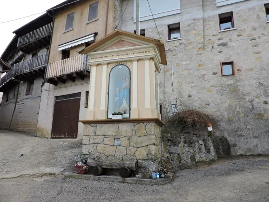 Capitello della contrada Manfron di sopra