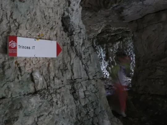 Monte Cengio - Verso le trincee