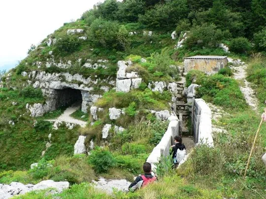 Monte Cengio - Le trincee