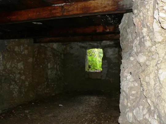 Monte Cengio - Postazione per cannone