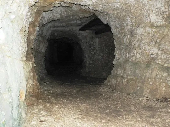 Monte Cengio - Galleria Cannoniera