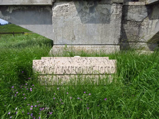 AL CADUTO IGNOTO PER LA LIBERTÀ