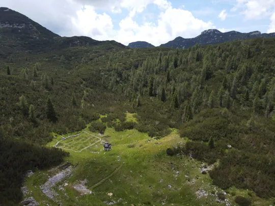 Busa della Pesa e Chiesetta di Monte Forno