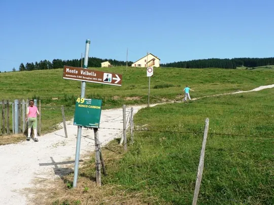 Monte Valbella - Strada sterrata verso la cima
