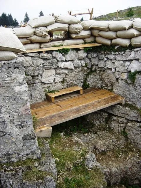 Monte Zebio - dettaglio postazione