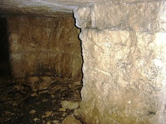 Monte Zebio - ricovero in galleria