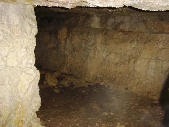 Monte Zebio - ricovero in galleria