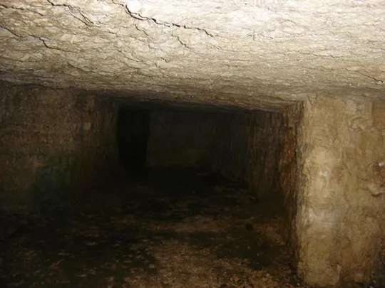 Monte Zebio - ricovero in caverna