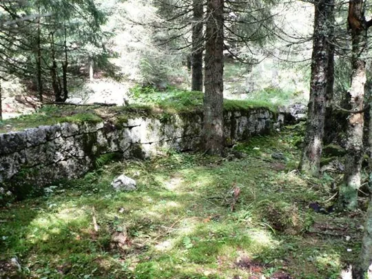 Monte Mosciagh - resti di edifici