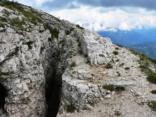 Monte Ortigara - Attorno al cippo Italiano