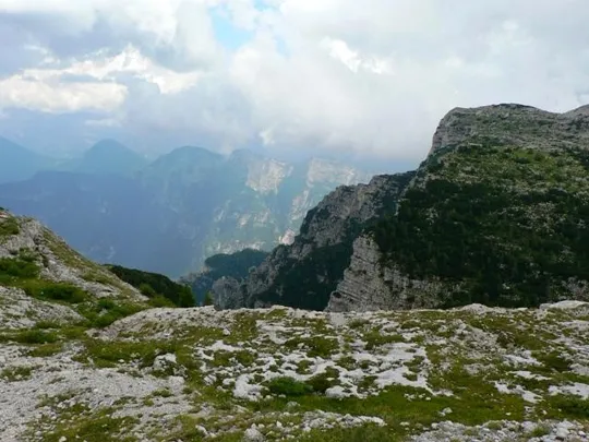 Monte Ortigara - Attorno al cippo Italiano
