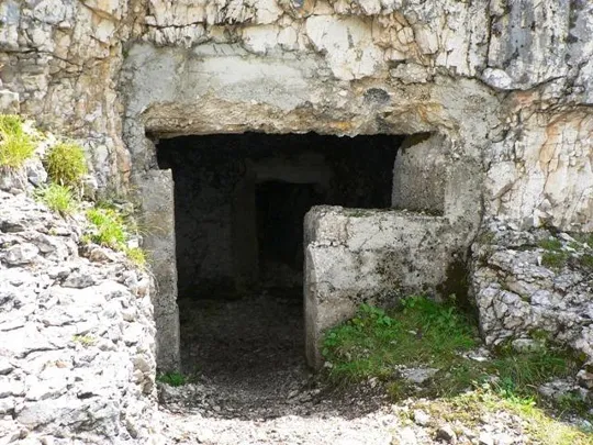 Monte Ortigara - Postazioni di quota 2003