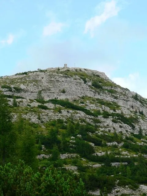 Monte Ortigara - Sentiero di ritorno da quota 2003 al baito Ortigara