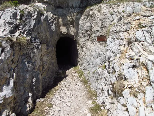 Ingresso alla grotta