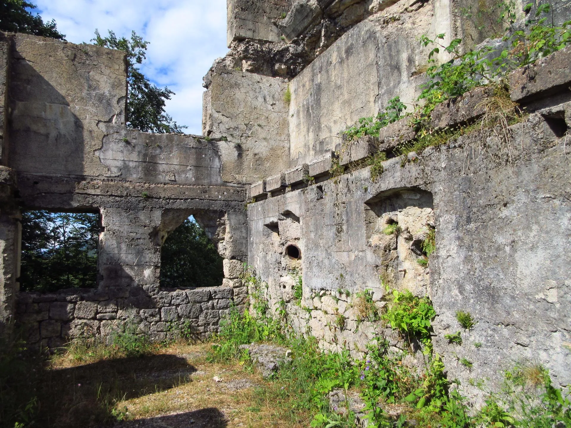 Stazione di collegamento ottico Monte Rust