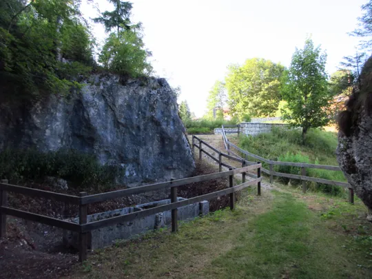 Fine del percorso con un'antica vasca