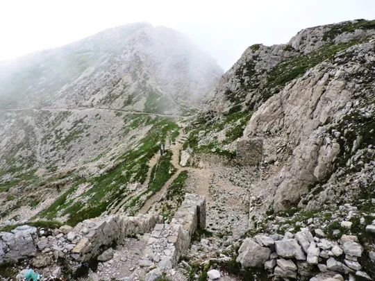 Pasubio - vista dal Dente Italiano verso Cima Palon