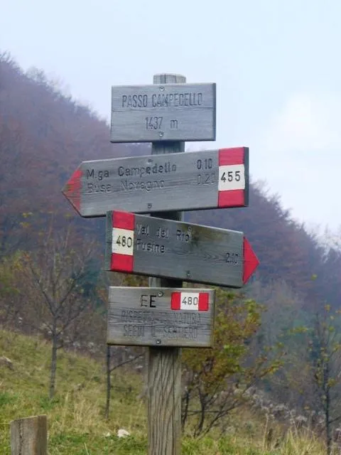 Novegno - Priforà - Sentiero di avvicinamento