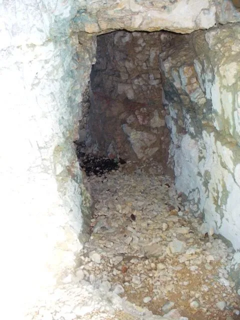 Novegno - Priforà - Grotte e ricoveri