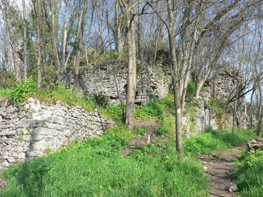 Rocca Pendice - Ruderi del castello