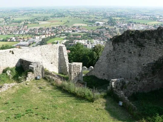Rocca di Monselice - Mastio Federiciano - Le mura