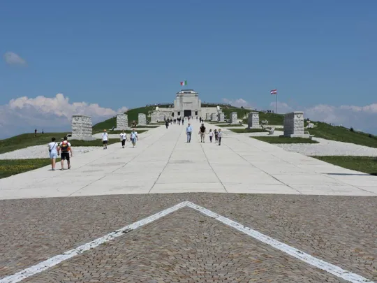 Sacrario di Cima Grappa - Via Eroica