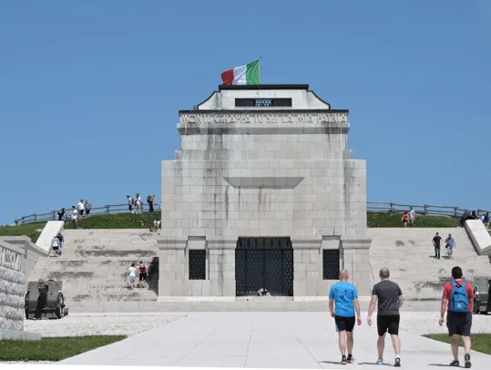 Sacrario di Cima Grappa - Portale Roma