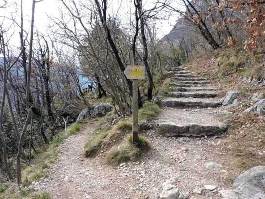 Santuario Madonna della Corona - Verso il punto panoramico