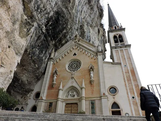 Santuario Madonna della Corona