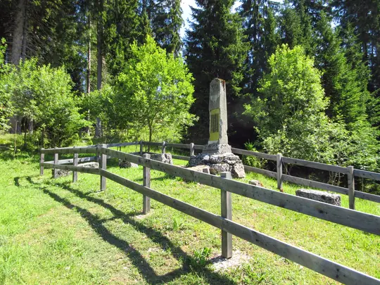 Resti del cimitero