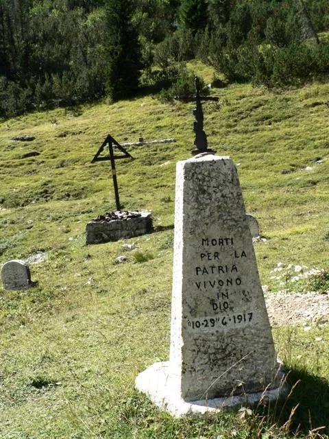 Selletta Caviglia - cimitero Italiano