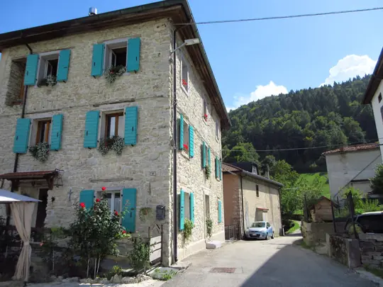 Particolare di una casa di Valdifabbro