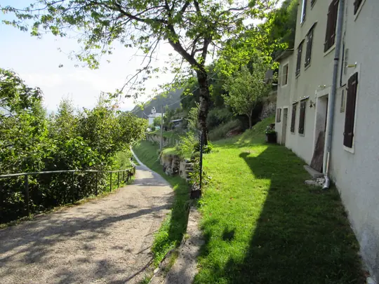 Contrada Valgoda sul versante del Canale di Brenta