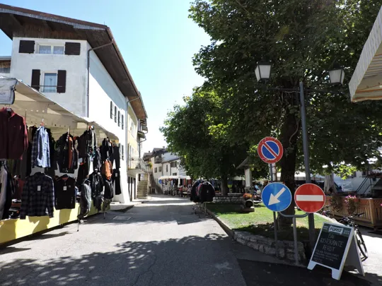 Piazza Battisti, sabato c'è il mercato