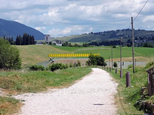 Il Sacrario ed il supermercato ....