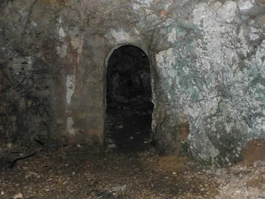 Monte Summano - postazione in galleria