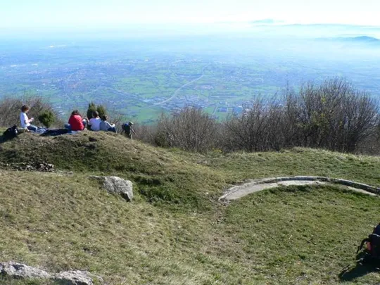 Monte Summano - postazioni per cannoni