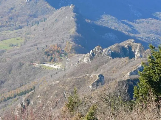 Monte Summano - passo tra Novegno e Summano