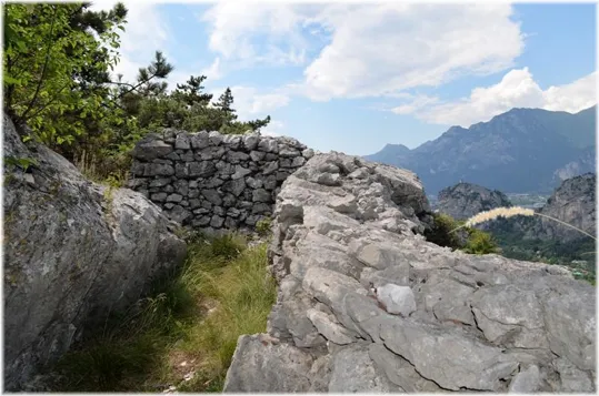 Bosco Caproni - trincee recuperate