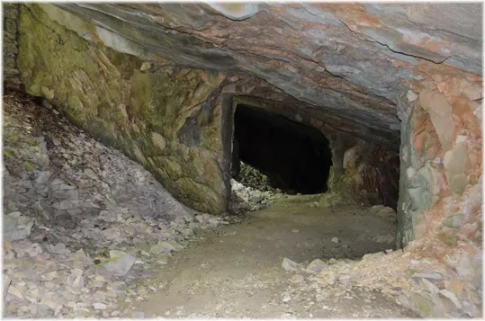 Bosco Caproni - le cave alte