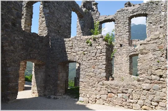 La struttura vista dal cortile interno